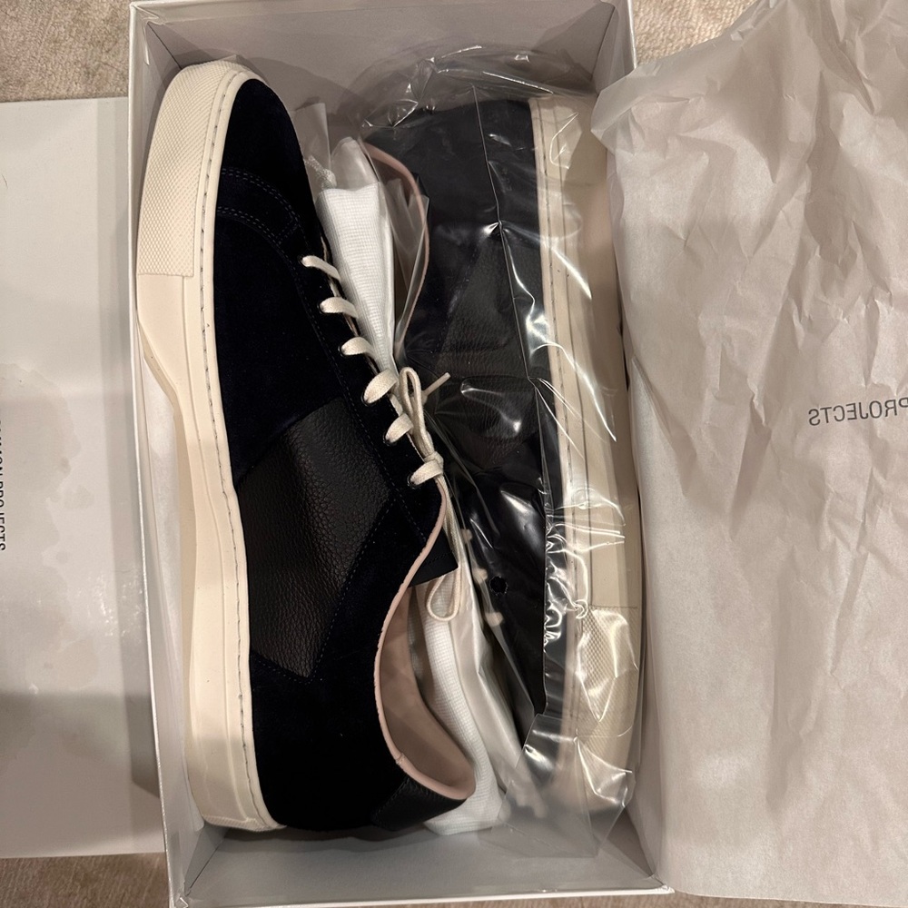COMMON PROJECTS
Winter Achilles Navy Suede Sneaker - Picture 5 of 15